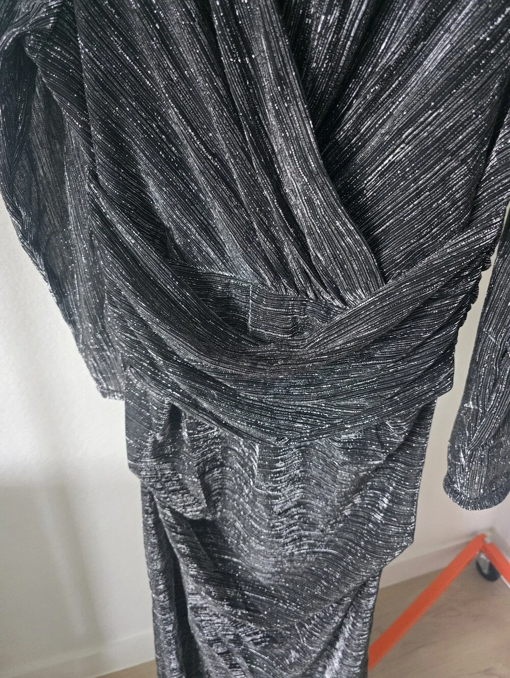 Betsy & Adam Metallic Silver Black Ruched Evening Gown Maxi Dress Size 16 $279